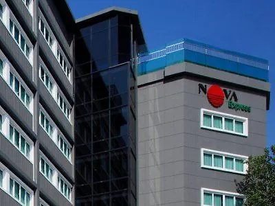 โรงแรม โนวา เอ็กซ์เพรส โฮเทล