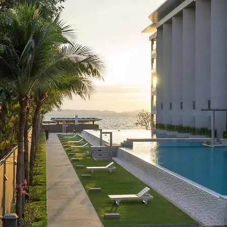 Apartment Beachfront Pool Access Pattaya