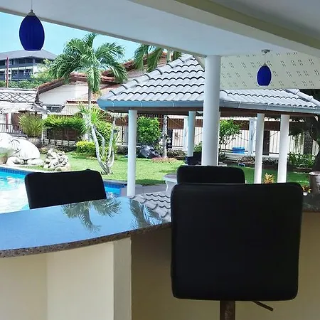 Villa Baan Laksee