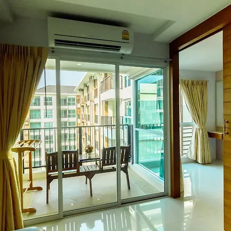 อพาร์ตโฮเทล G Pattaya