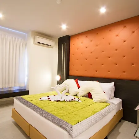 โรงแรมแกรนด์ เบลลา โรงแรม 4*