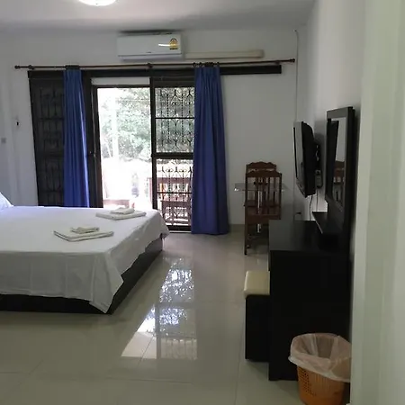 Rosie's Bar And 3* Pattaya