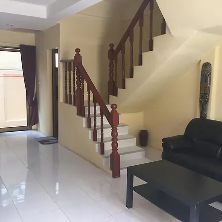 Regal Hope 1 Holiday home *