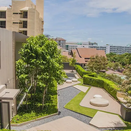 Apartment Baan Plai Haad Condominium
