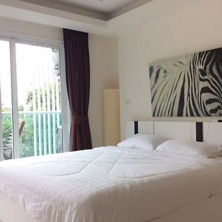 Cosy Beach View Condo-Resort Pattaya
