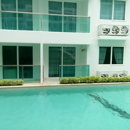 Amazon Jomtien อพาร์ทเม้น *
