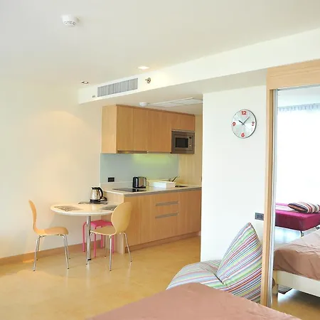 The Cliff Condominium By Mako Siam * Pattaya