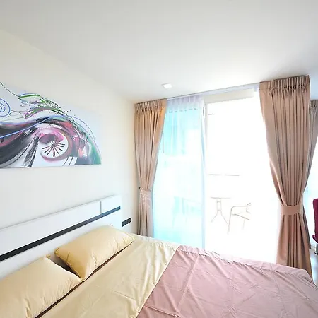 Apartment The Cliff Condominium By Mako Siam Pattaya