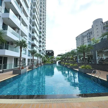 The Cliff Condominium By Mako Siam Apartment