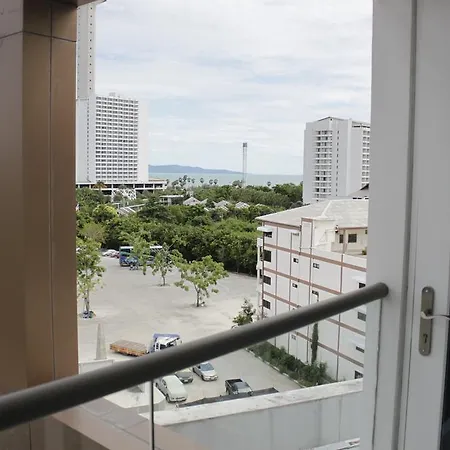The Nova Ocean View Apartment *