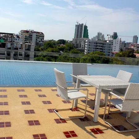 The Nova Ocean View Apartment *