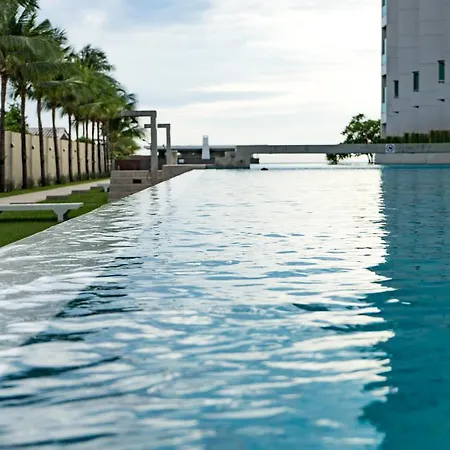 Apartment Beachfront Pool Access Pattaya