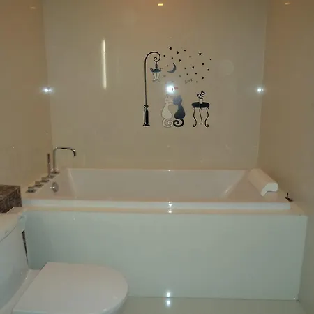 The Sanctuary Wongamat Condominium C * Pattaya