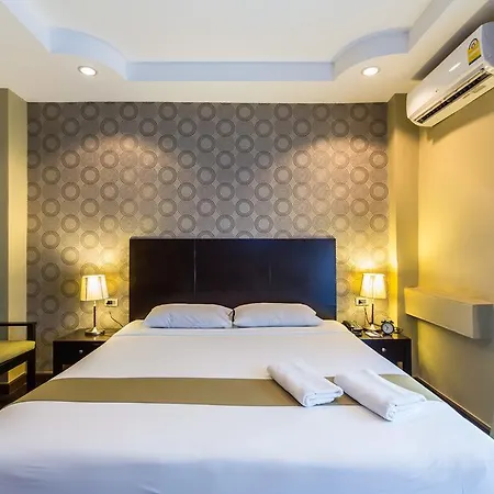 Hotel Zing &