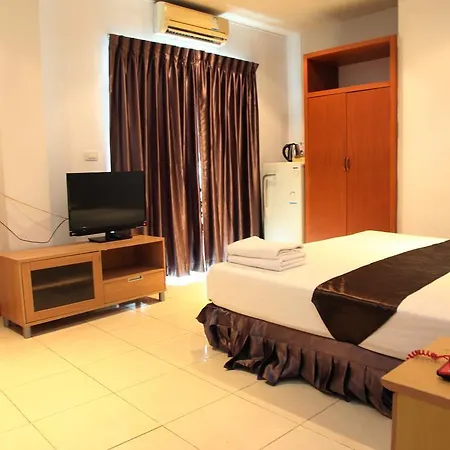 Hotel Arya 3*