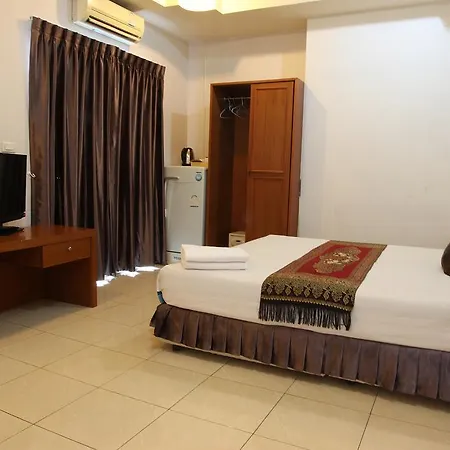 Arya Hotel