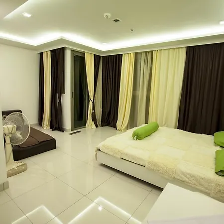 Apartment Wong Amat Tower *