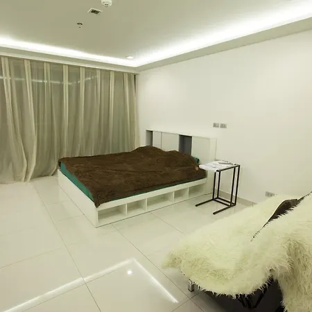 Apartment Wong Amat Tower