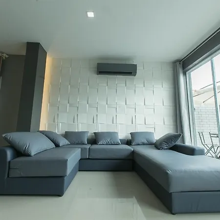 Momo Cosy 3 Bedroom Near Walking Street Pattaya