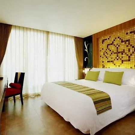 Centara Nova 4*