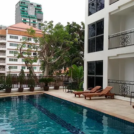 Apartment City Garden Pratumnak