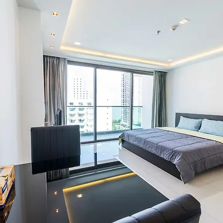 Apartment Wongamat By Favstay Pattaya