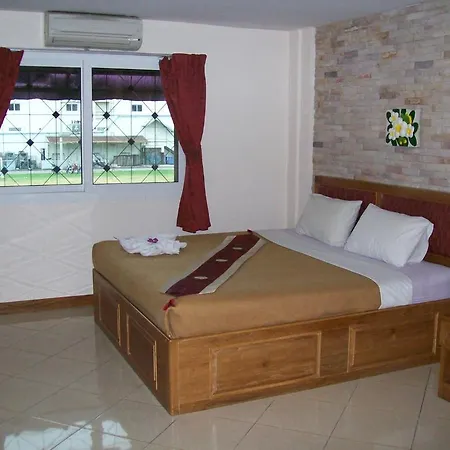 Chaiyapoon Guest house Pattaya