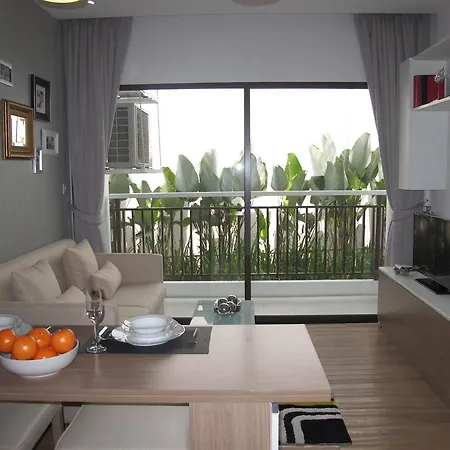 Tree Top Apartment