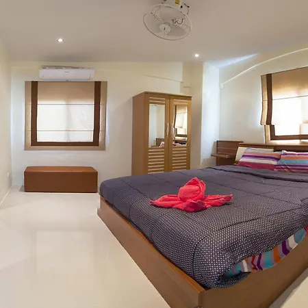 Ratana - House Walking Street 7 Bedrooms Villa Pattaya