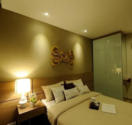 Treetops Condominium Apartment *