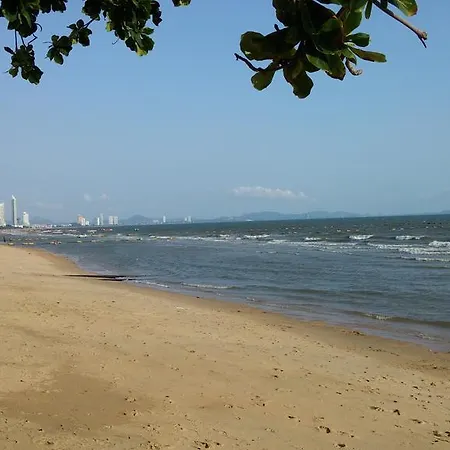 Pattaya City Garden Pratumnak By Ftc Apartment *