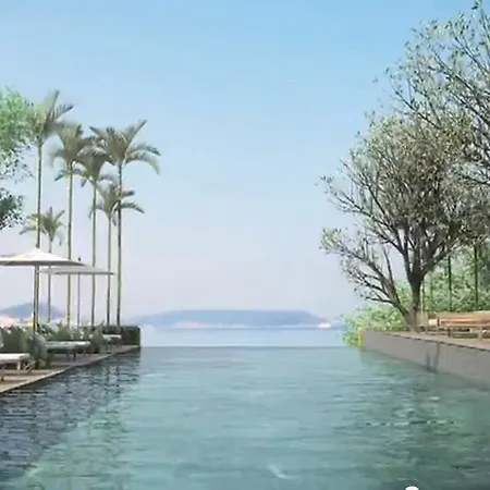 With Sea View Apartment Pattaya
