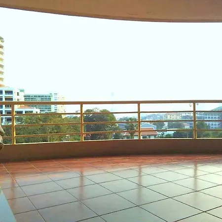 Executive At Casey Beach On Pratumnak. * Pattaya