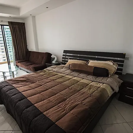 Ocean View Studio Apartment *