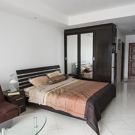 Ocean View Studio Apartment *