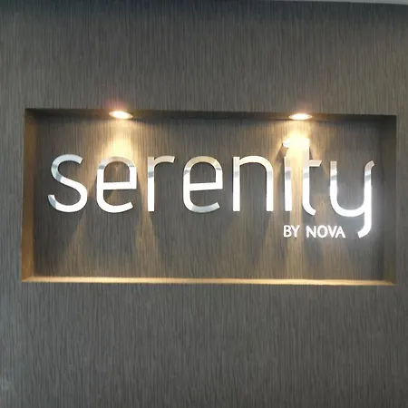 Serenity One Bedroom By Moon Apartment *