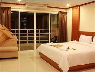 รีสอร์ท Phu View Talay 3*