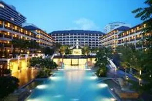 The Heritage Beachfront Resort 4*