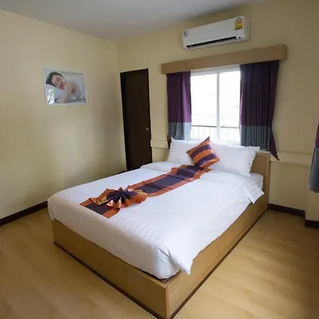 J P Hotel 3*