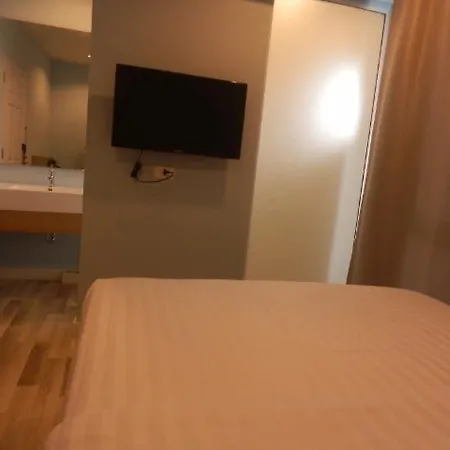 Nantra Cozy โรงแรม Pattaya