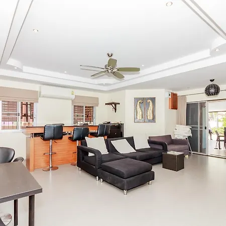 Villa Momo Villa *