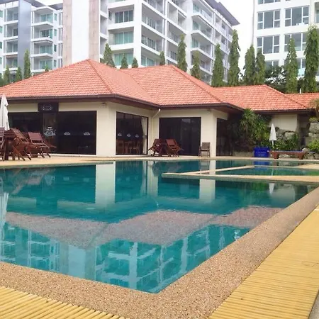 Majestic Pool Pattaya