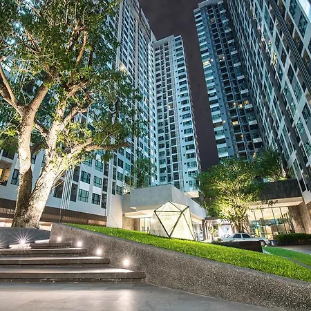 Apartment The Base By Tossy Pattaya