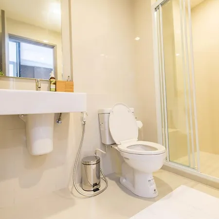 The Base By Tossy Apartment *