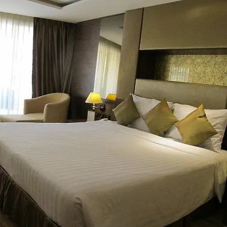 โรงแรม Nova Gold
