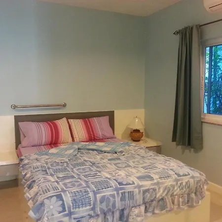 Yiasu Apartment *