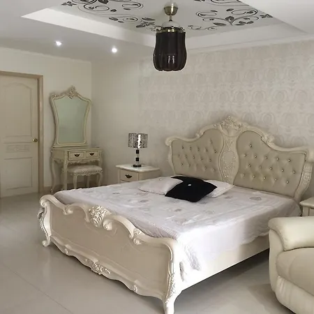 Grand Condotell Villa Villa