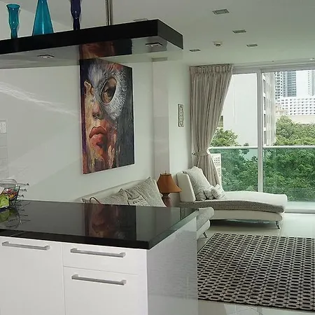 Laguna 2 Bedroom Modern Apartment *