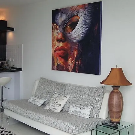 Laguna 2 Bedroom Modern Apartment
