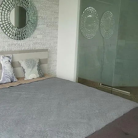 Laguna 2 Bedroom Modern